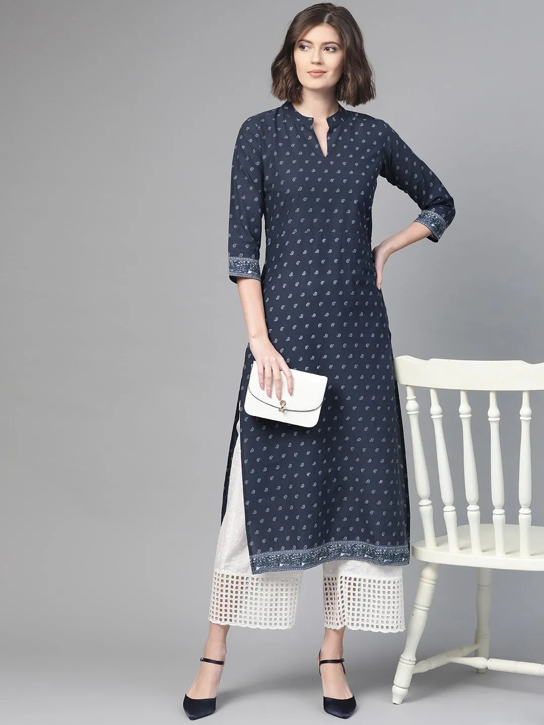 Adults-Women Navy Blue & White Cotton Straight Ethnic Motifs Printed Kurta