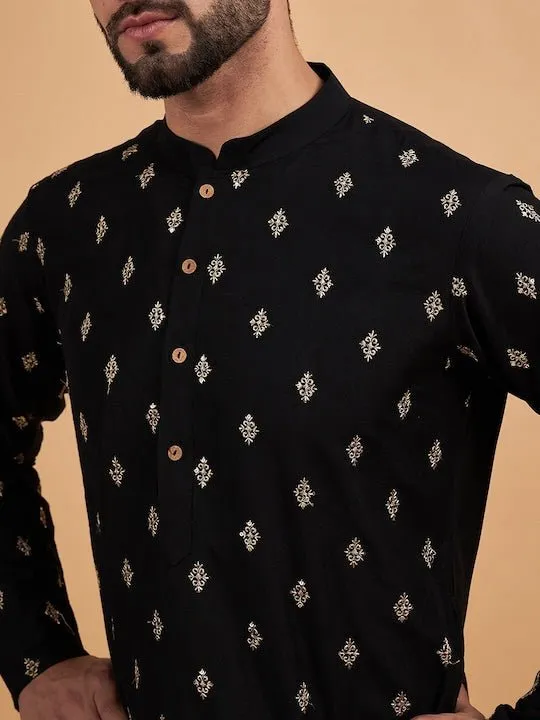 BlackEthnic Motifs Embroidered Thread Work Silk Kurta