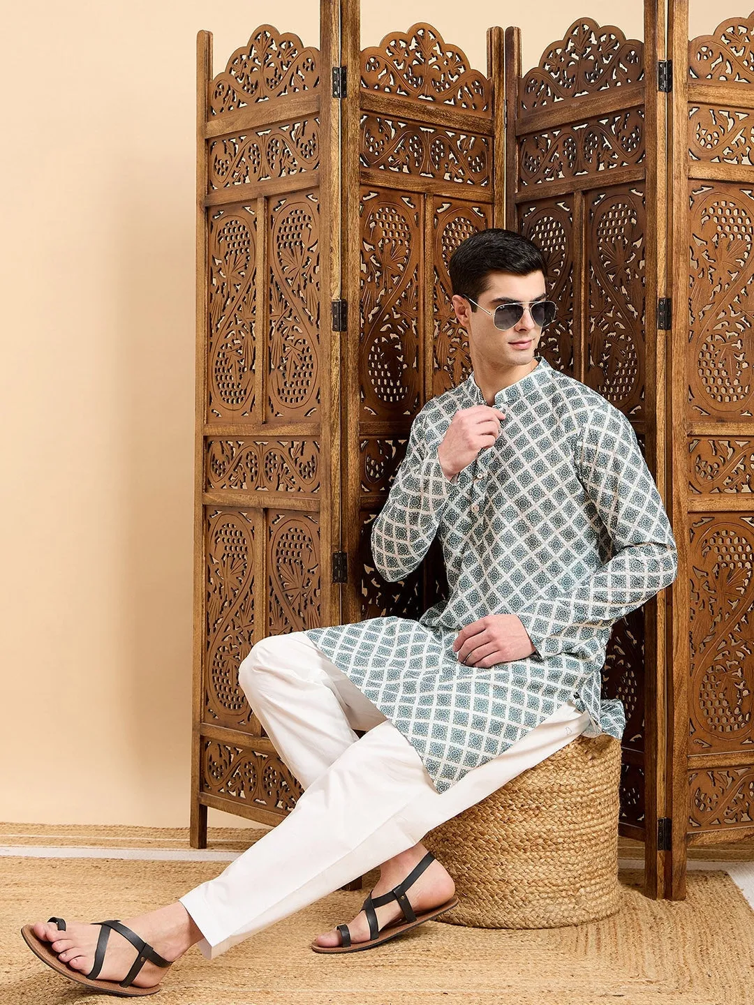 Blue Ethnic Motifs Printed Mandarin Collar Straight Kurta