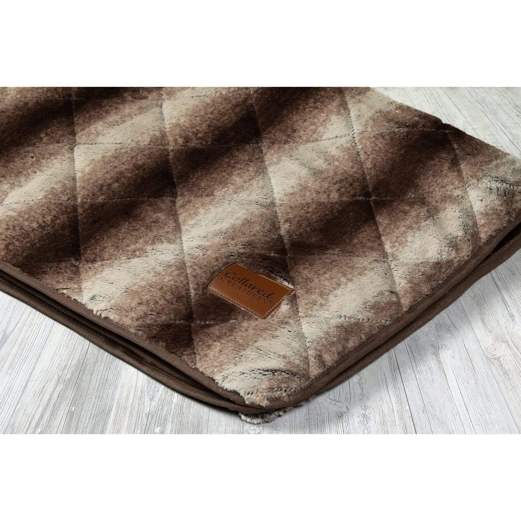 Collared Creatures - Luxury Faux-Fur Brown Dog Blanket - Sofa Throw