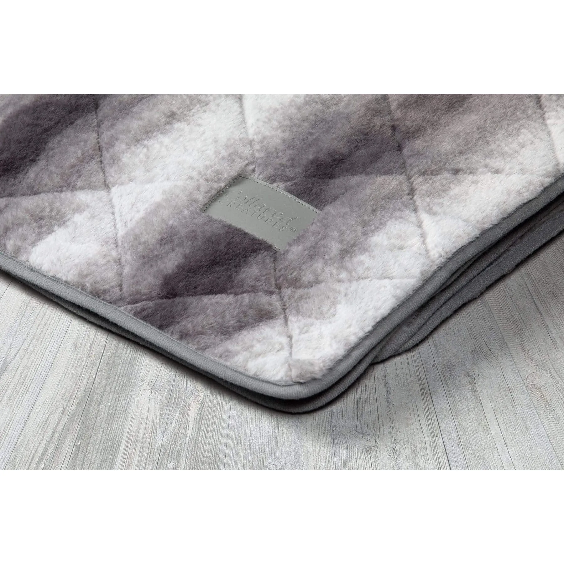 Collared Creatures - Luxury Faux-Fur Grey Dog Blanket - Sofa Throw