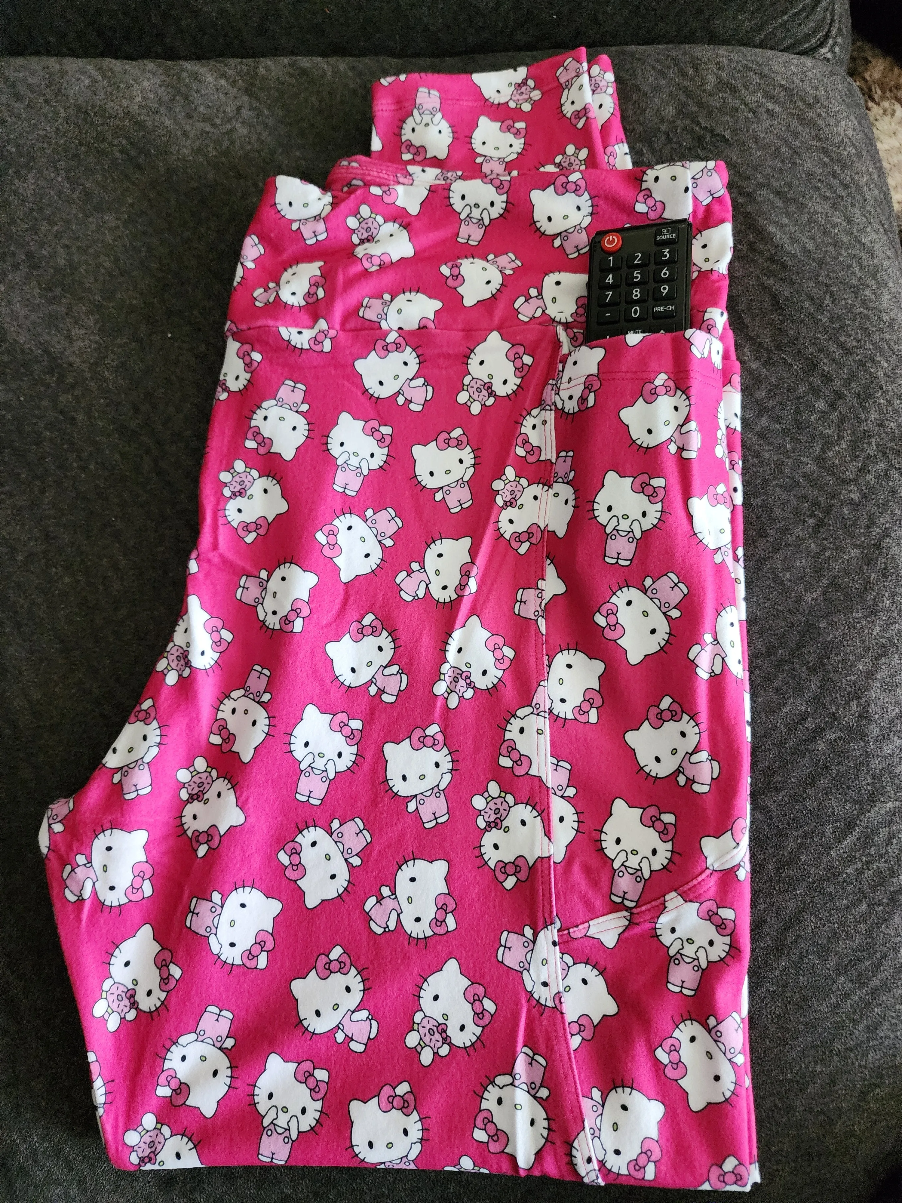 *CP Hello Kitty Donut Leggings