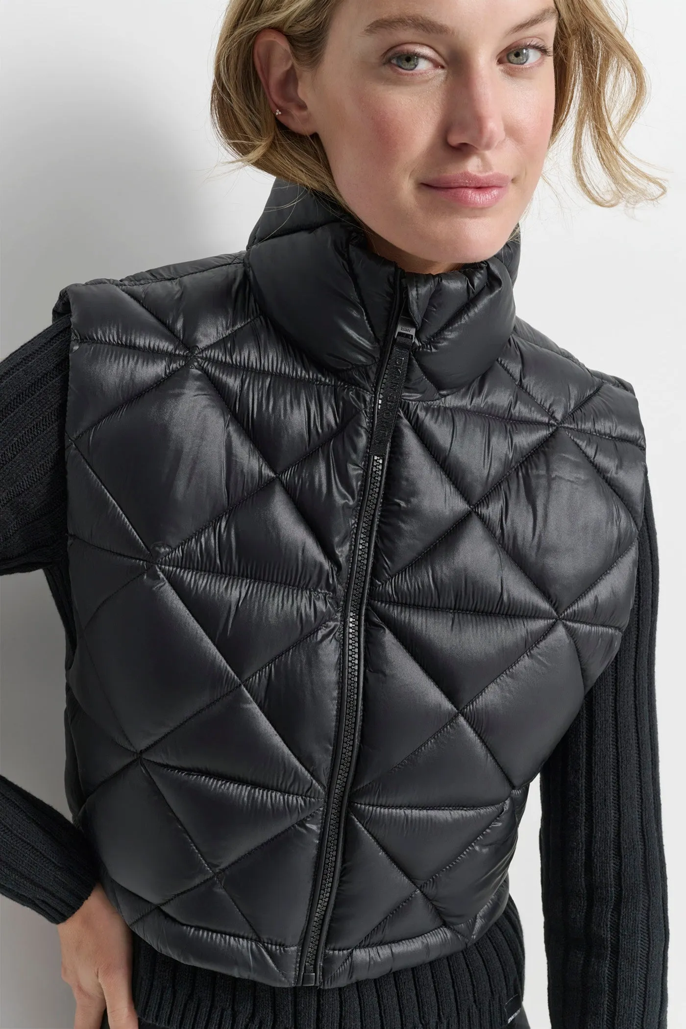 CROPPED DIAMOND QUILT VEST