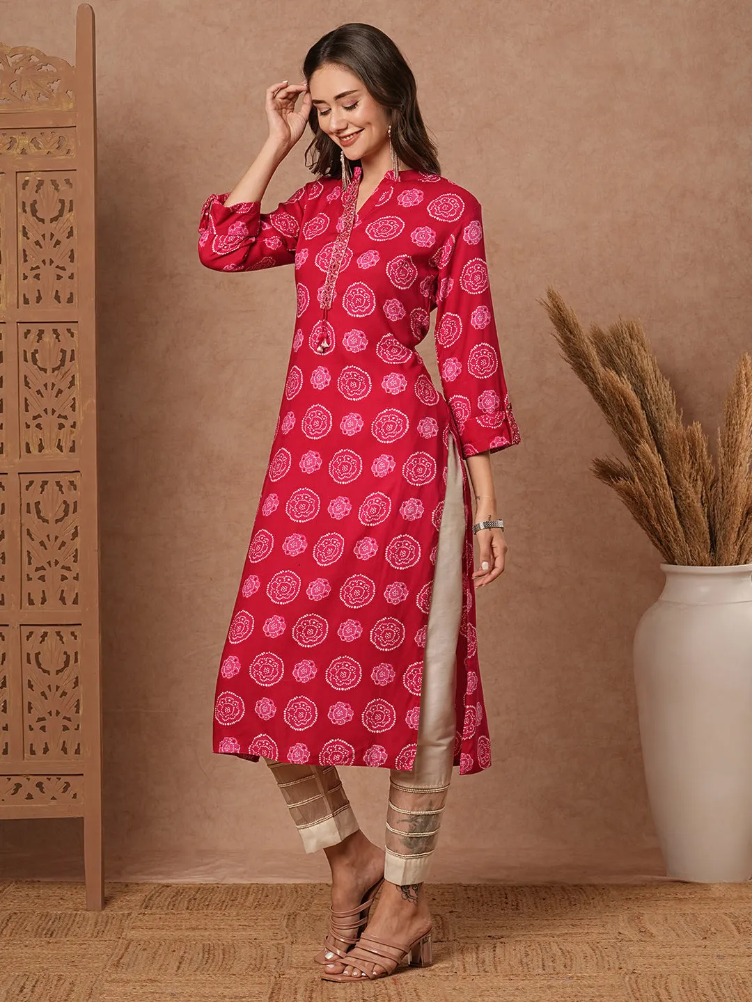 Ethnic Floral Printed & Zari Embroidered Straight Fit Kurta - Magenta