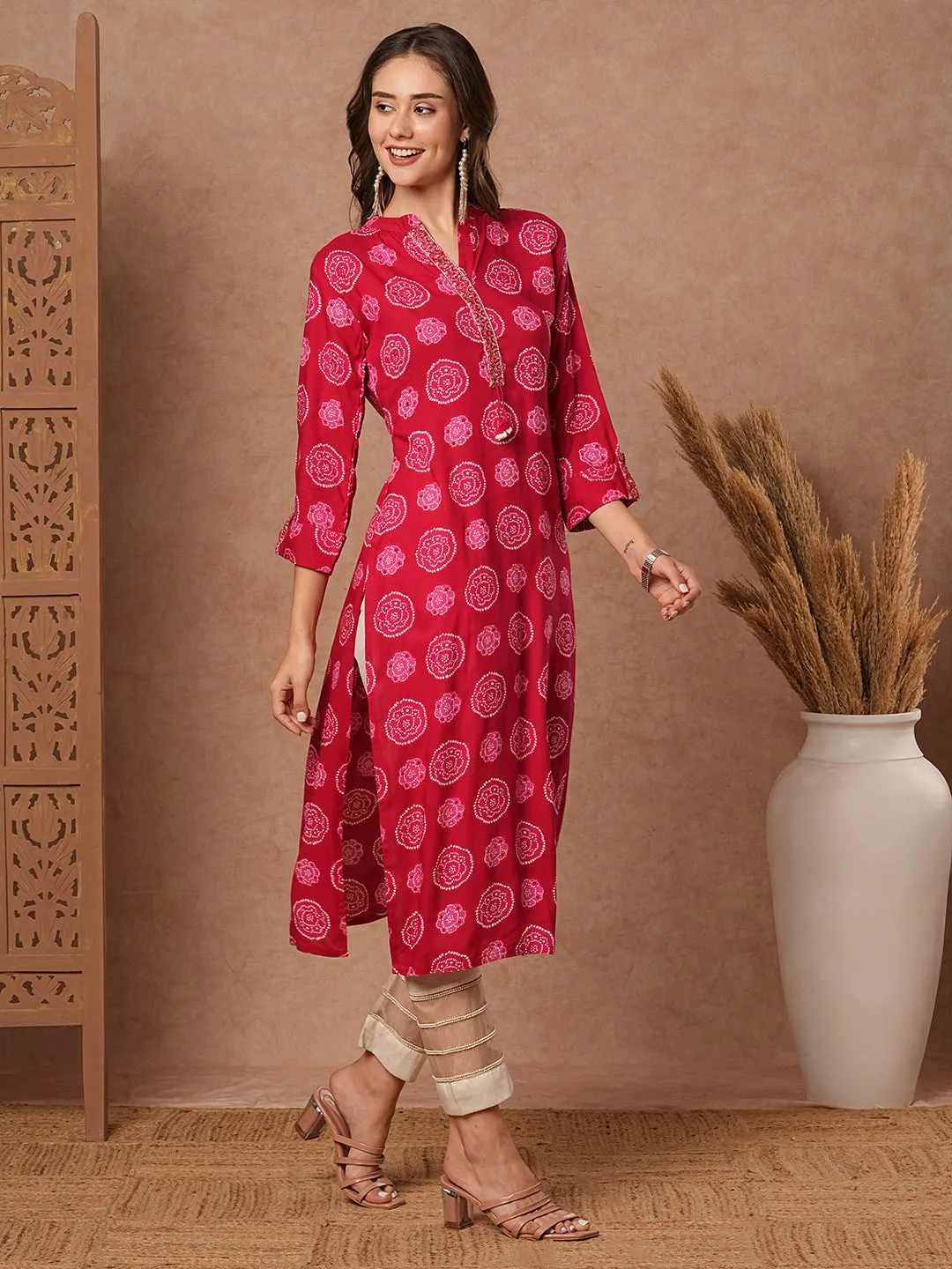 Ethnic Floral Printed & Zari Embroidered Straight Fit Kurta - Magenta