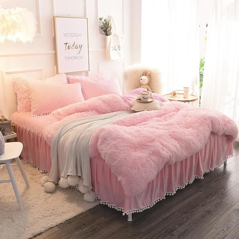 Famvotar Luxury Plush Shaggy Bedding Set (1 Faux Fur Duvet Cover 1 Quilted Ruffle Bedskirt 2 Pompoms Fringe Pillow Shams)