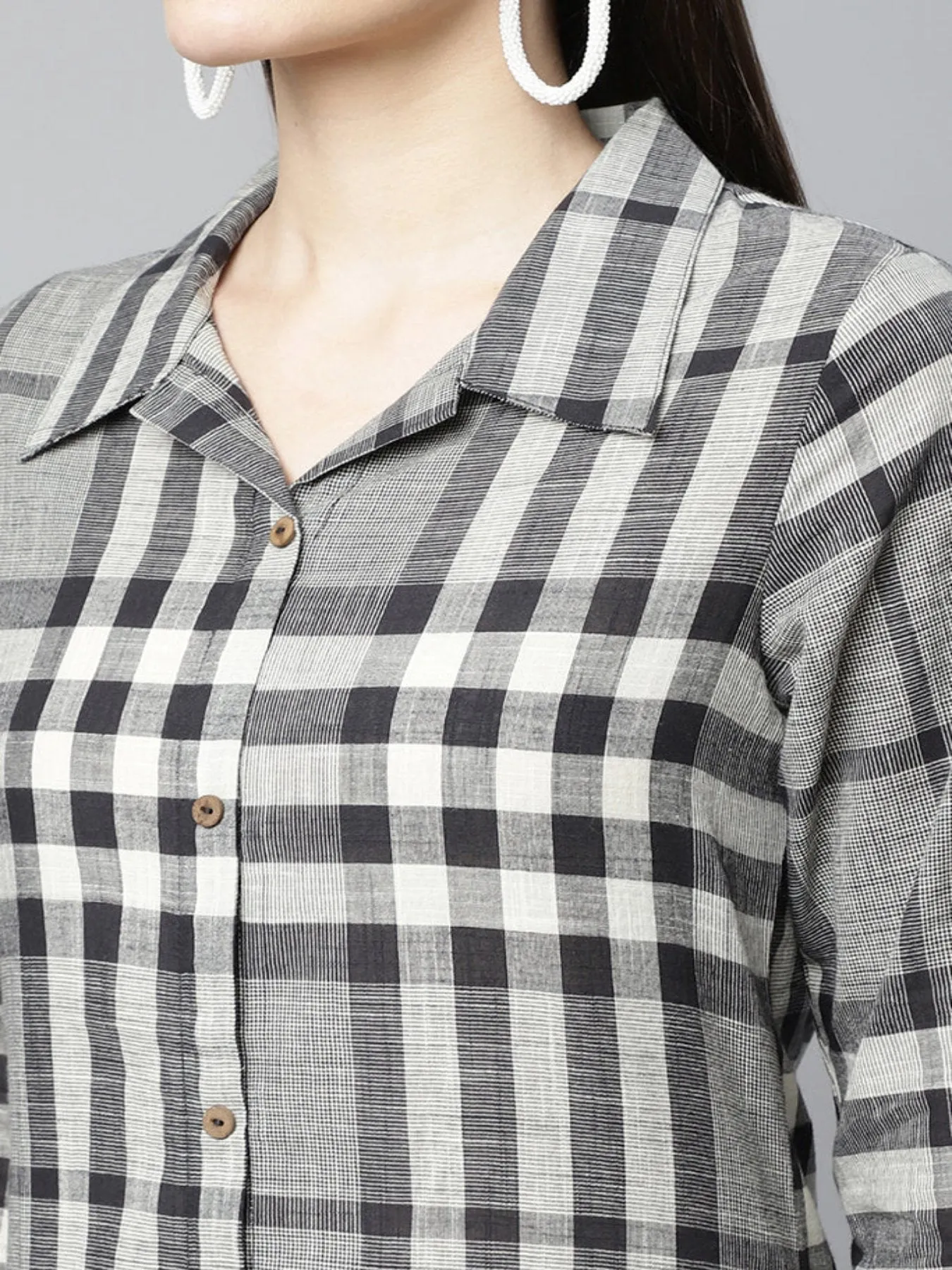 Grey And Black Check Printed Straight Kurta