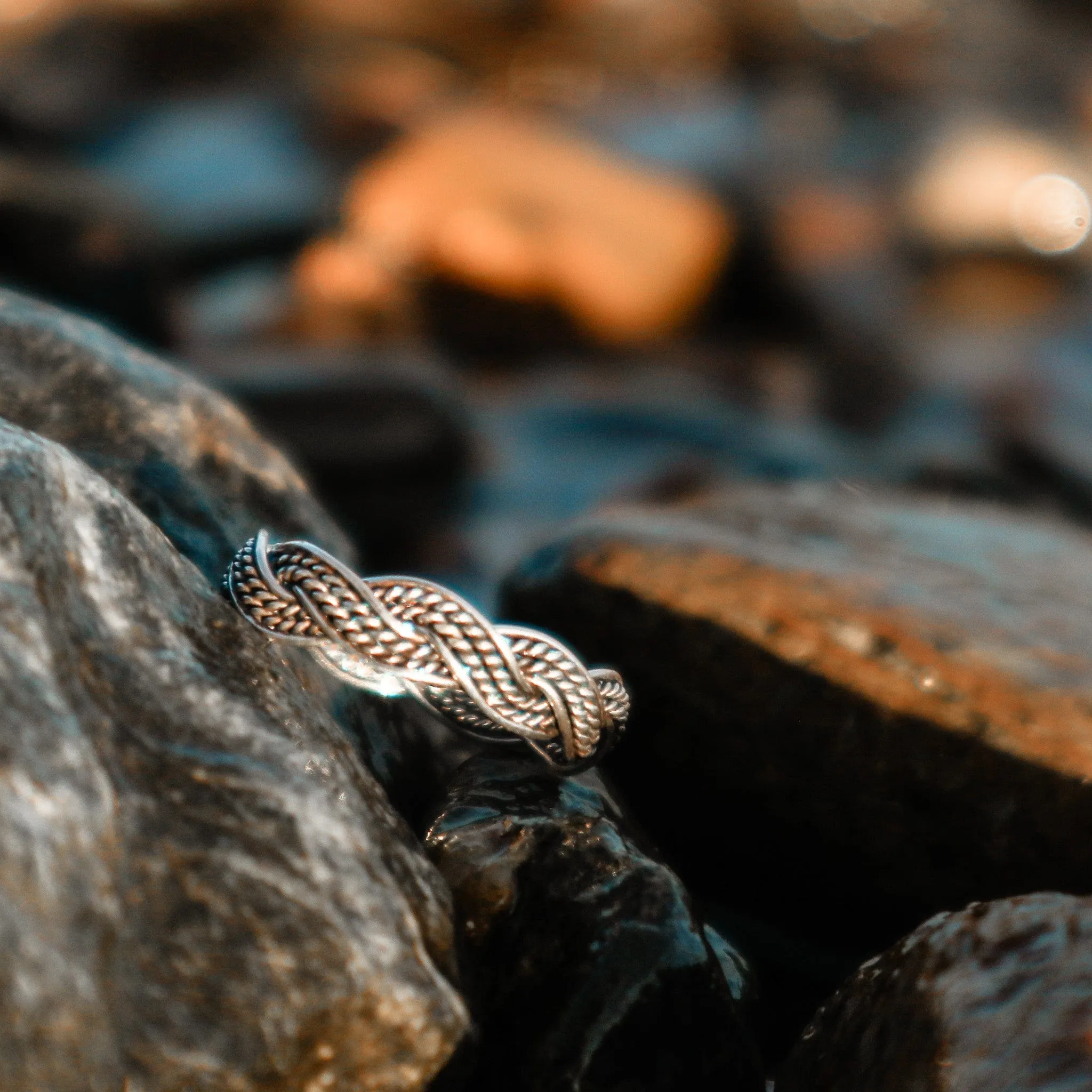 Heliconia Ring