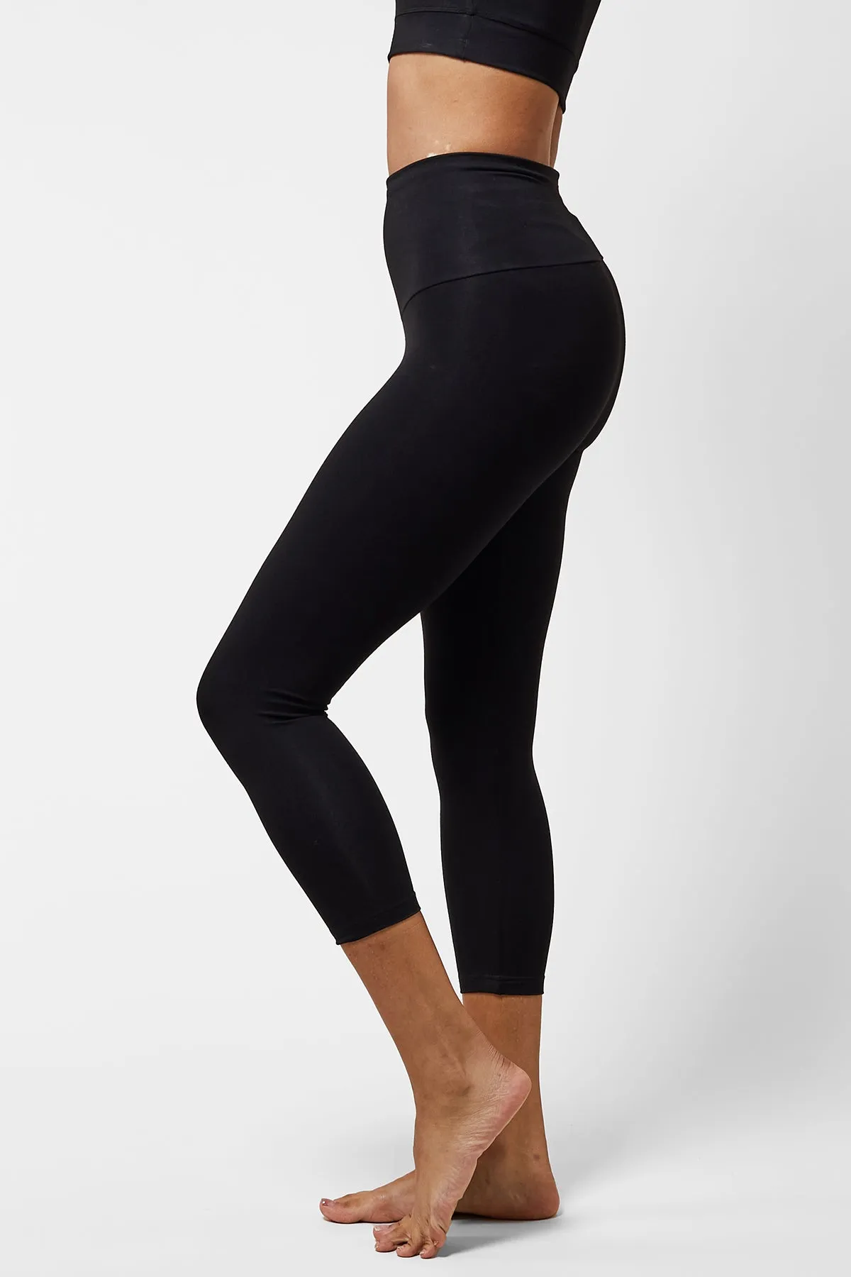 Lightweight Strong Compression Tummy Control Cropped Leggings Black