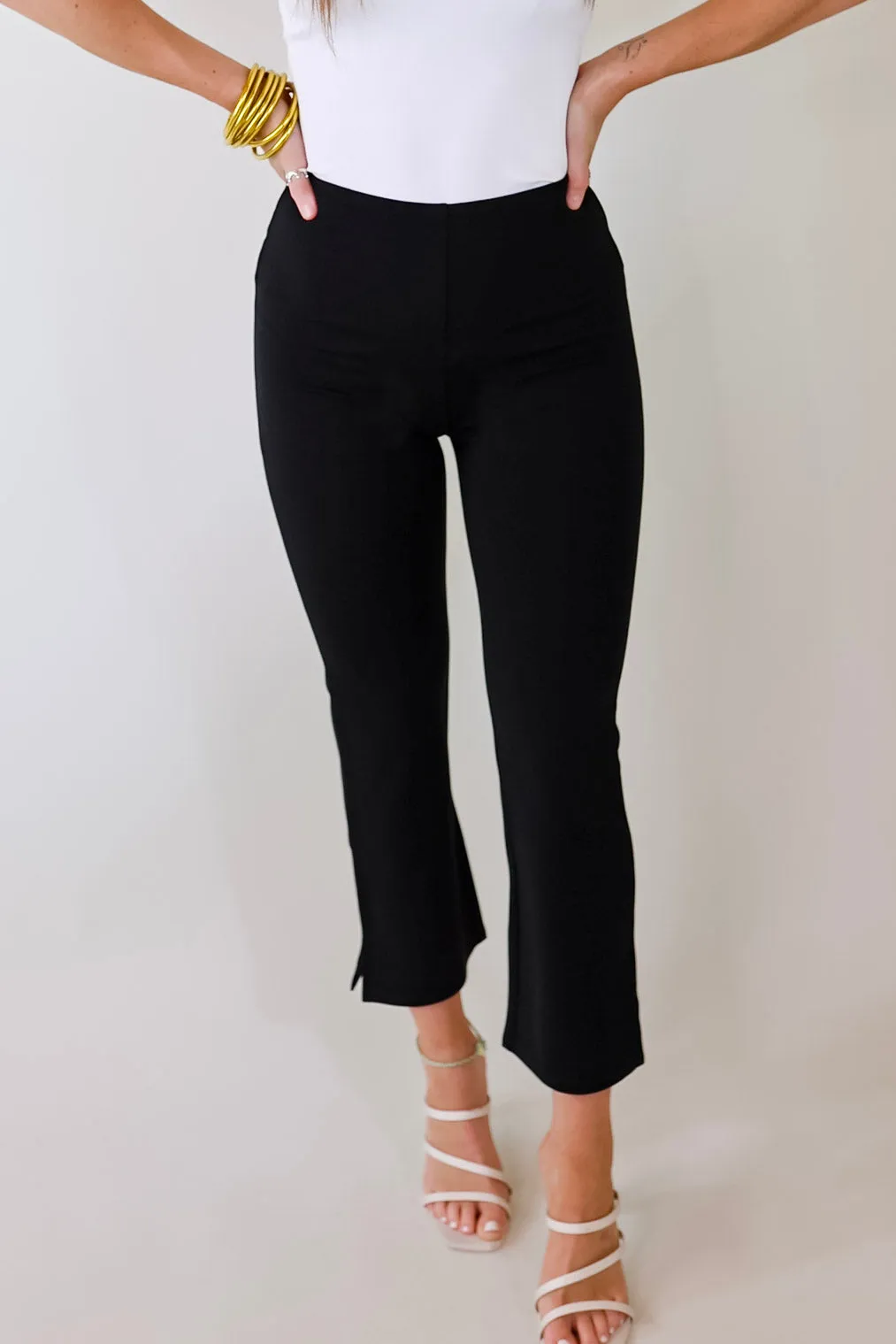 Lyssé | Cropped Kick Flare Leggings in Black