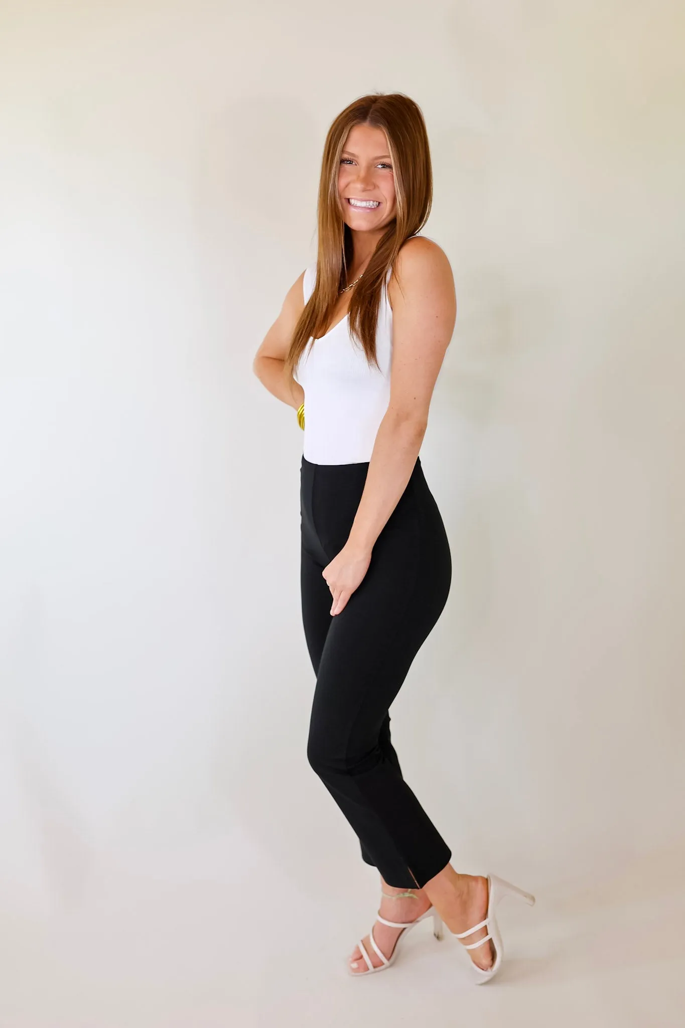 Lyssé | Cropped Kick Flare Leggings in Black