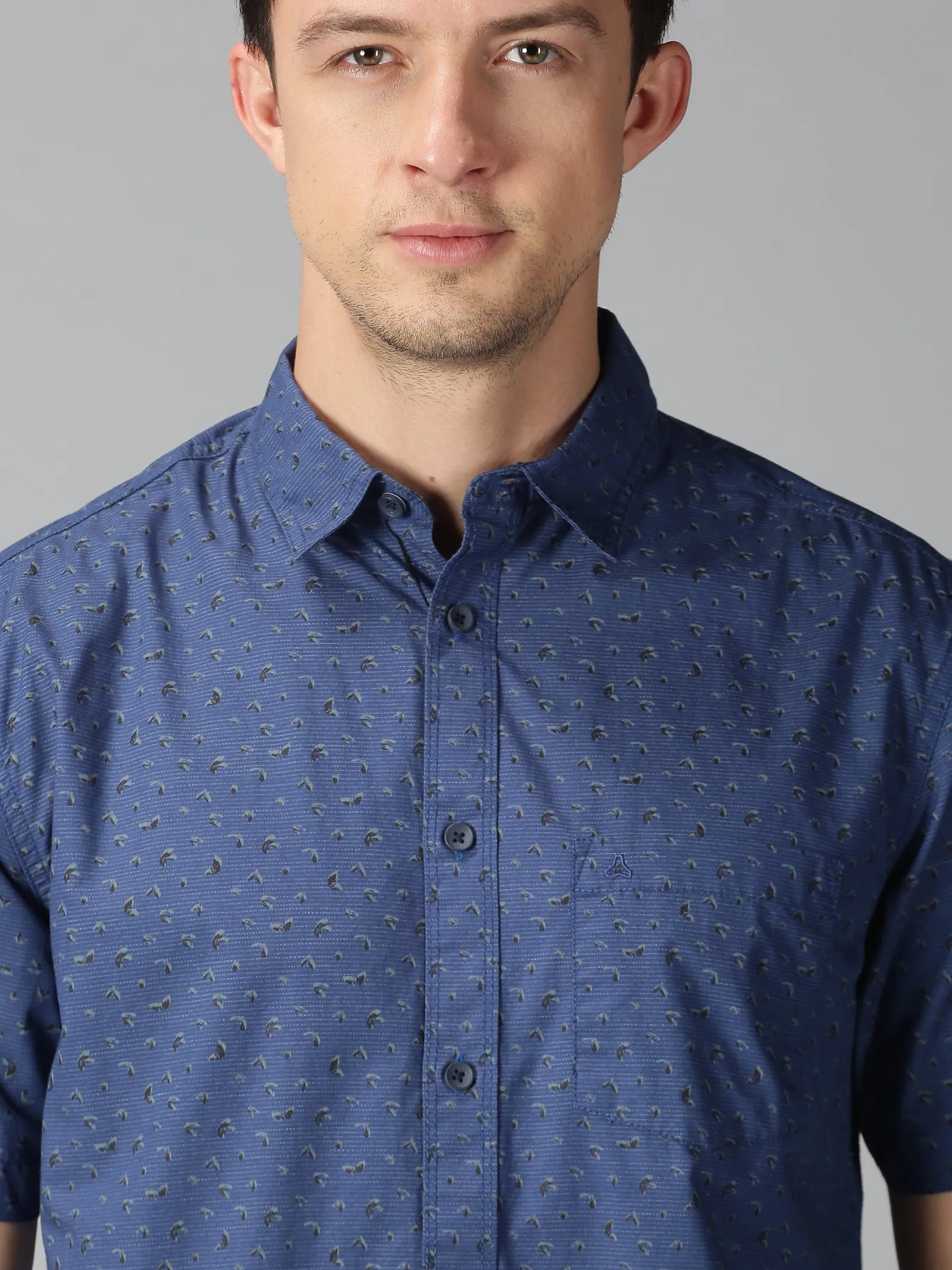 MEN'S BLUE PRINT SLIM FIT SHIRT