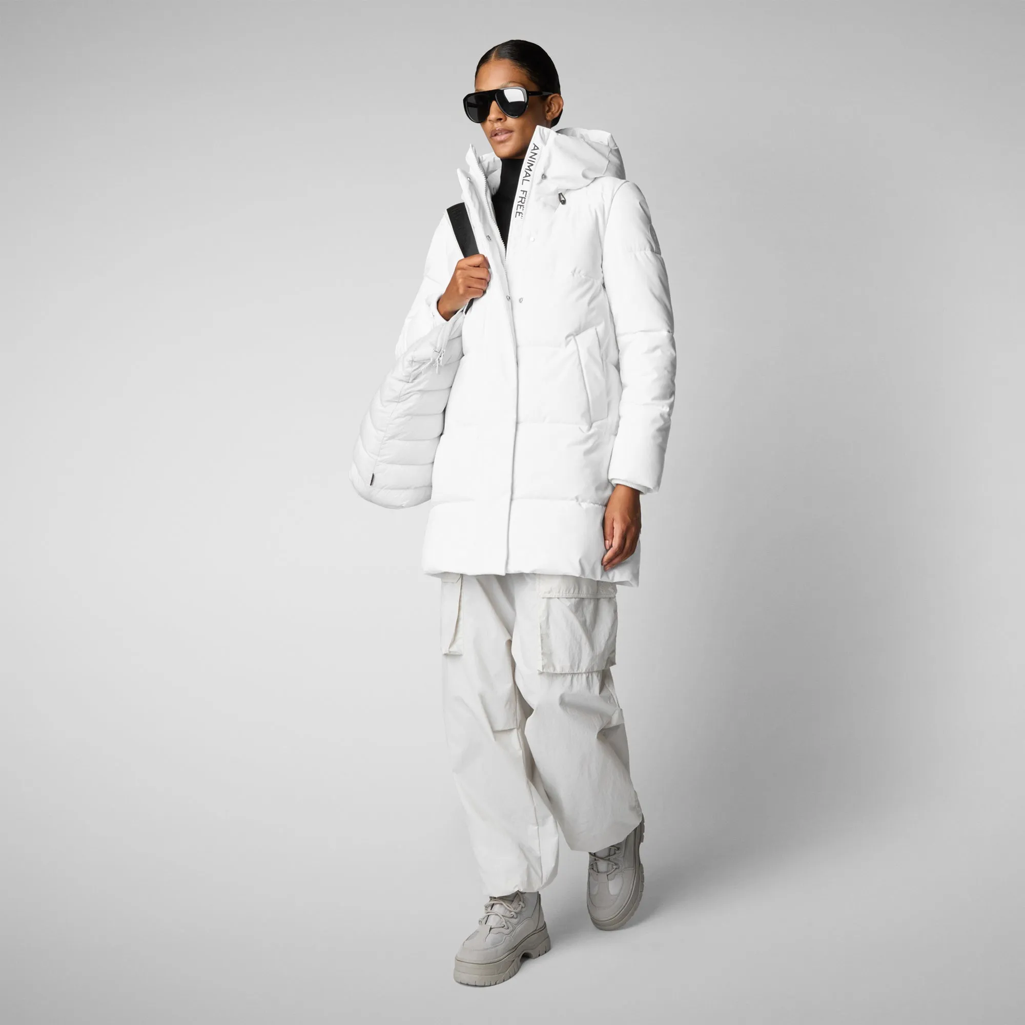 Woman's hooded parka Bethany in white