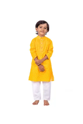 Yellow bandhej printed kurta with pyjama